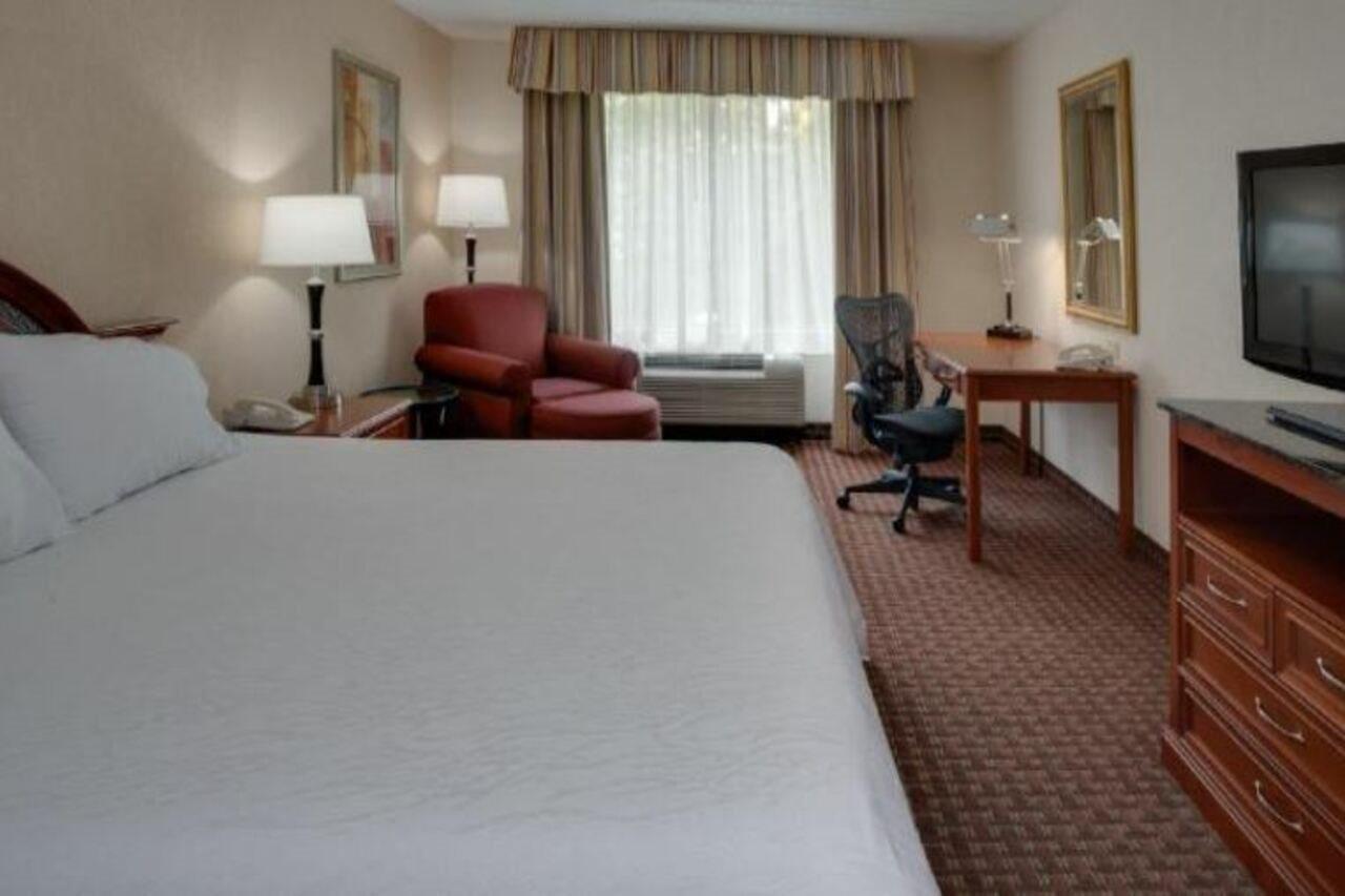 Hilton Garden Inn Cleveland Airport Fairview Park Exterior foto
